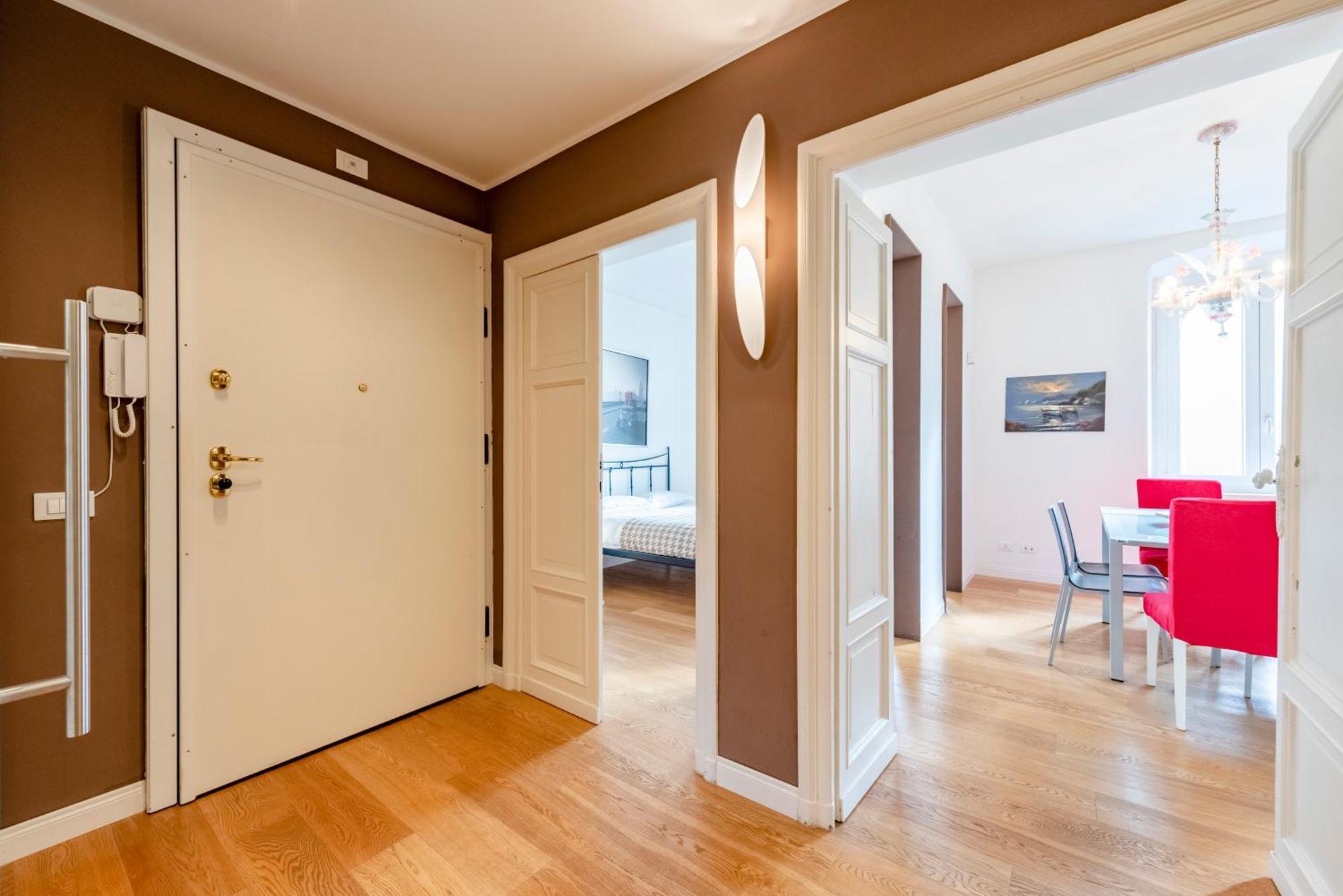 Joivy Family Friendly Apt For 6, Near Royal Palace Museum Genoa Ngoại thất bức ảnh