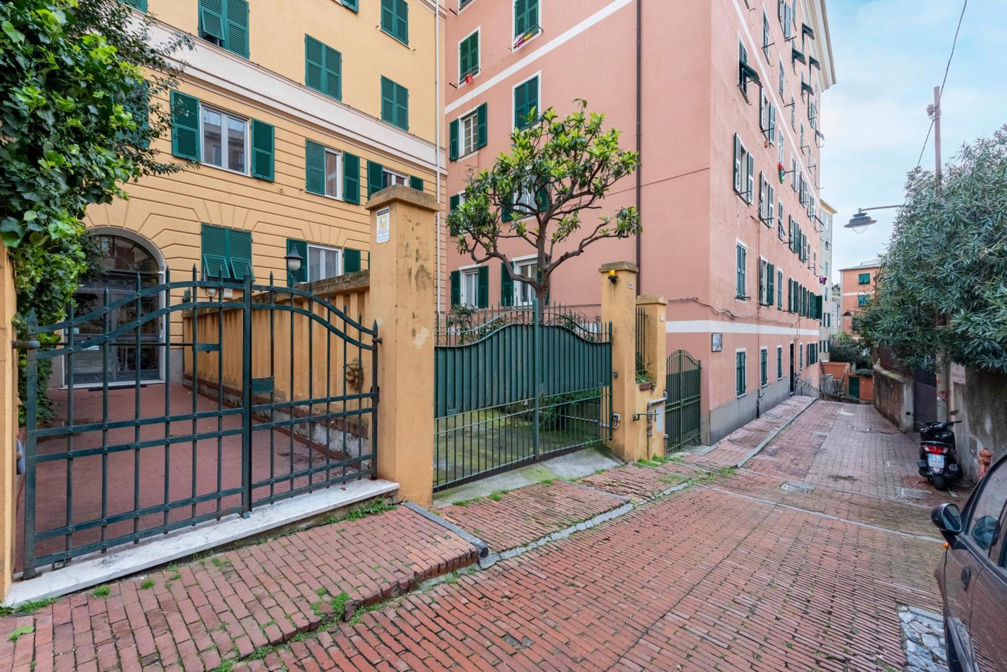Joivy Family Friendly Apt For 6, Near Royal Palace Museum Genoa Ngoại thất bức ảnh