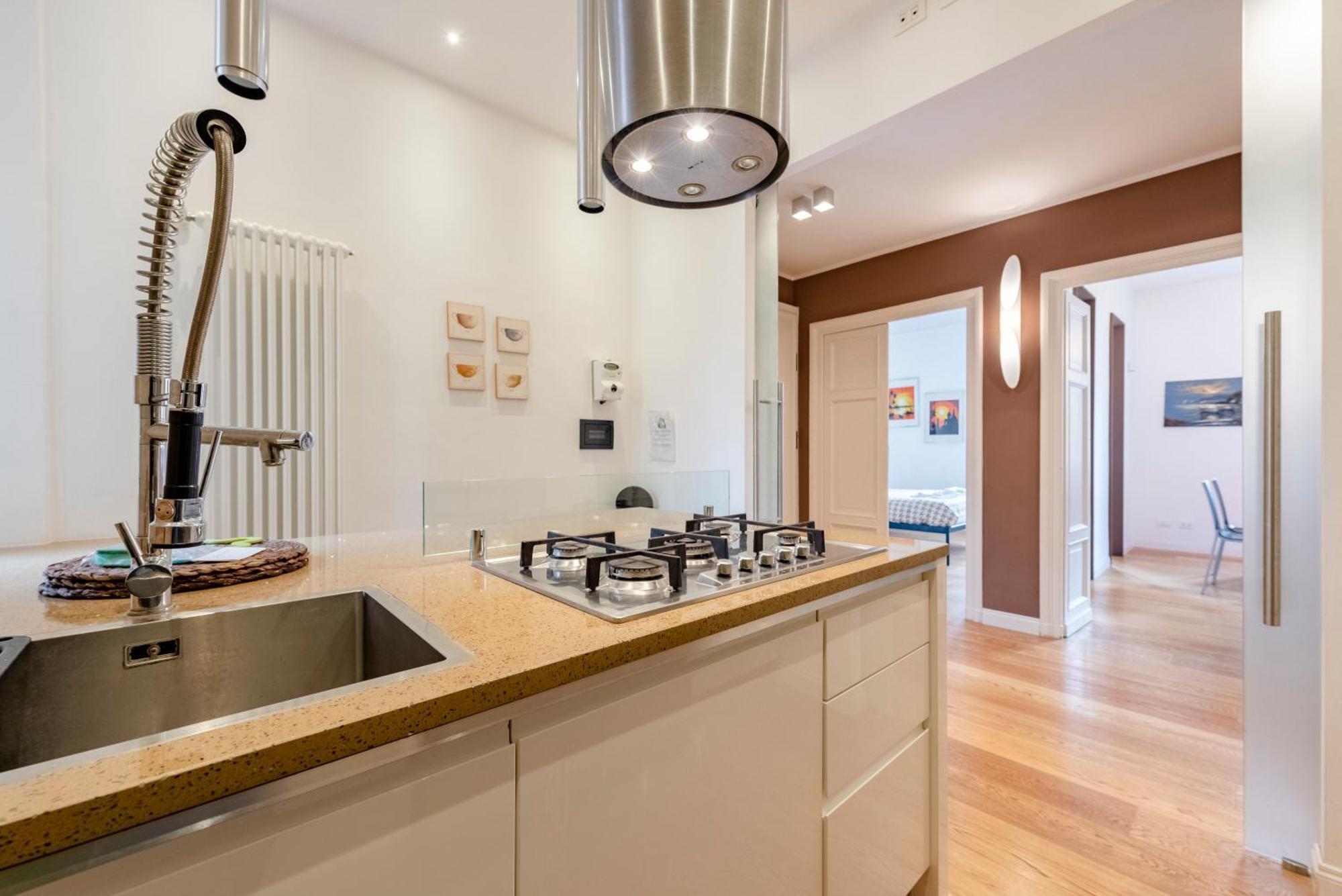 Joivy Family Friendly Apt For 6, Near Royal Palace Museum Genoa Ngoại thất bức ảnh
