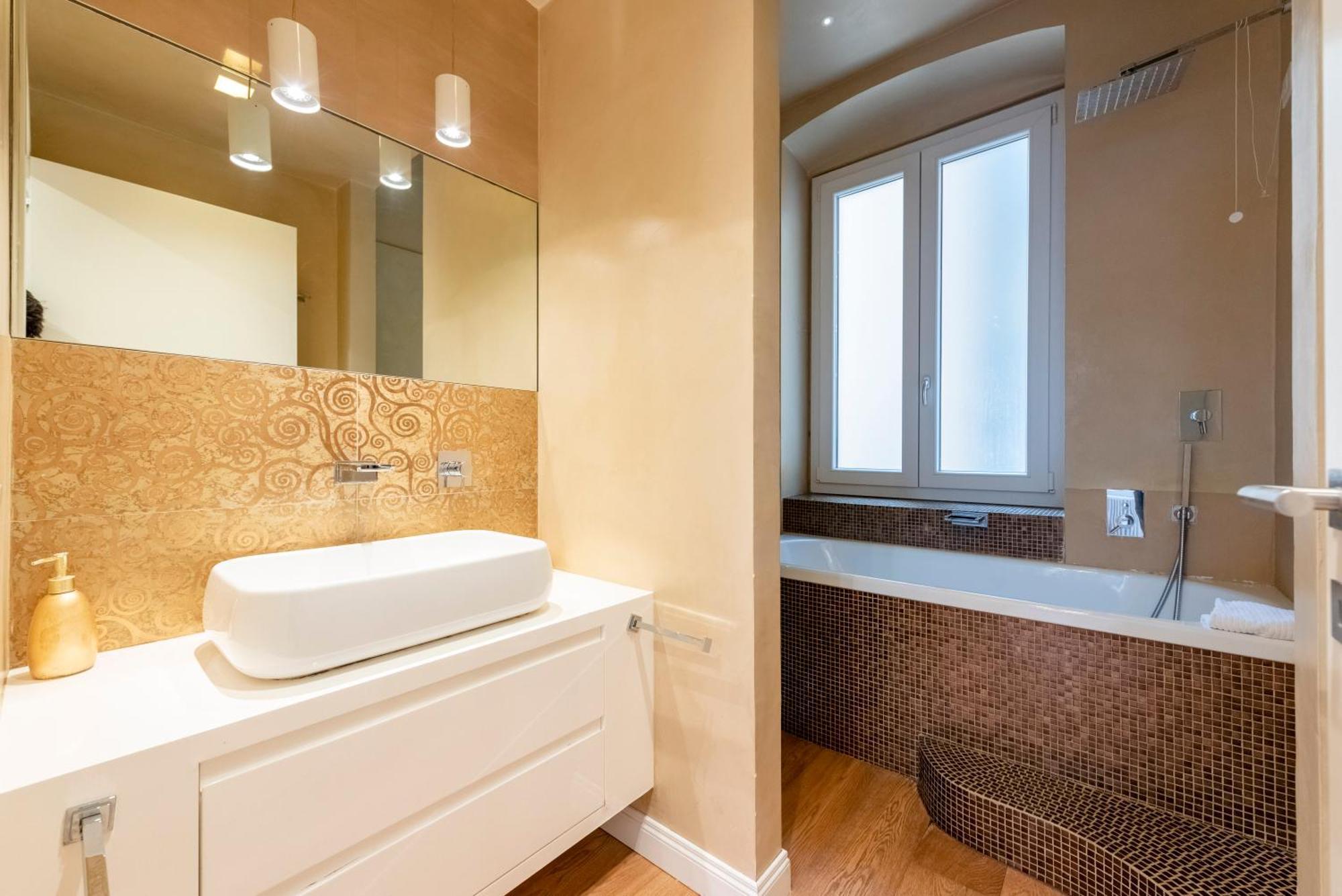 Joivy Family Friendly Apt For 6, Near Royal Palace Museum Genoa Ngoại thất bức ảnh